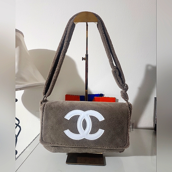 chanel precision crossbody (used once) - Picture 1 of 4